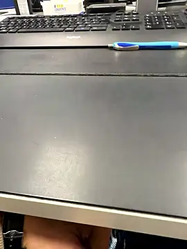 Snapshot of KielerMen chatting on 12/01/25, 01:43 KielerMen online show from 12/01/25, 01:43