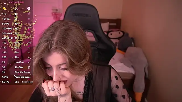 PenellopaRaw online show from 04/10/26, 07:07