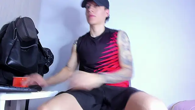 Snapshot of enzo_bvlgari chatting on 02/28/26, 01:34 enzo bvlgari online show from 02/28/26, 01:34