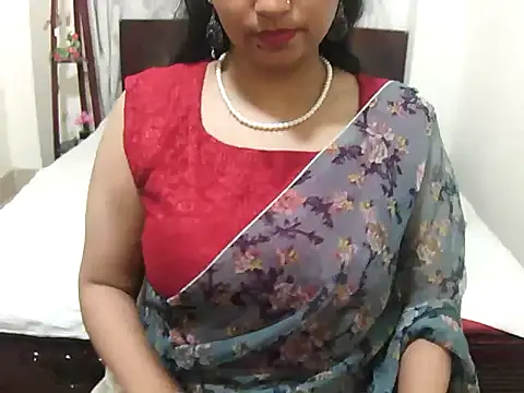Snapshot of cutebengaligirl chatting on 06/21/26, 08:44 cutebengaligirl online show from 06/21/26, 08:44