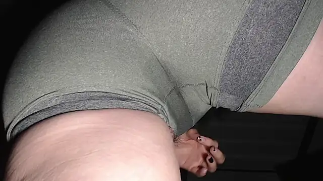 candylove05 online show from 10/09/25, 02:42