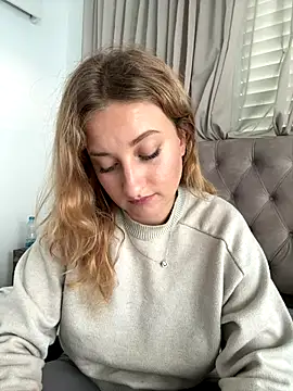 MileySummer online show from 11/29/25, 01:36