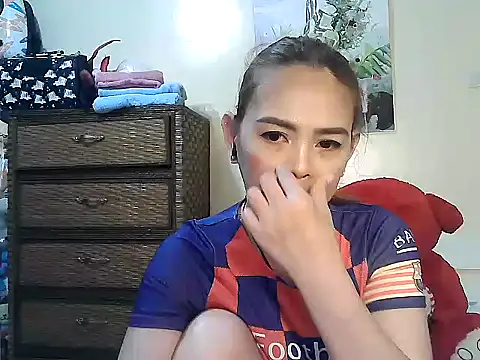 Snapshot of Kisses-13 chatting on 01/11/26, 02:11 Kisses-13 online show from 01/11/26, 02:11