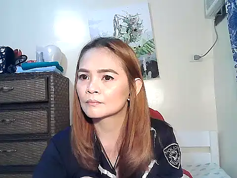 Snapshot of Kisses-13 chatting on 02/09/26, 01:15 Kisses-13 online show from 02/09/26, 01:15