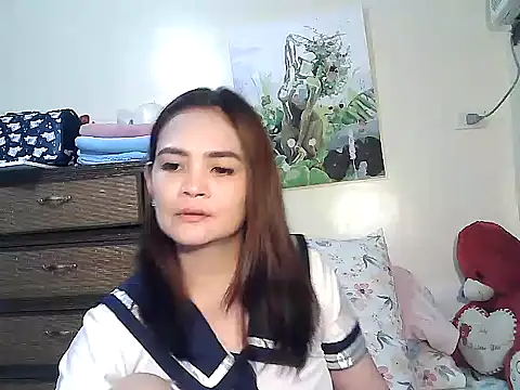 Snapshot of Kisses-13 chatting on 03/15/26, 01:28 Kisses-13 online show from 03/15/26, 01:28