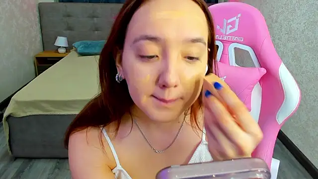 Snapshot of Fera1_Berry chatting on 02/06/25, 12:33 Fera1 Berry online show from 02/06/25, 12:33