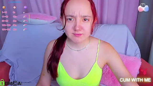 Snapshot of Fera1_Berry chatting on 09/19/25, 12:02 Fera1 Berry online show from 09/19/25, 12:02