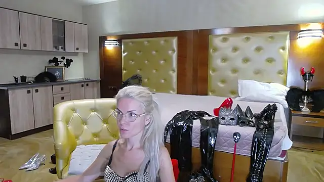 DomCaprisse online show from 09/17/25, 12:51