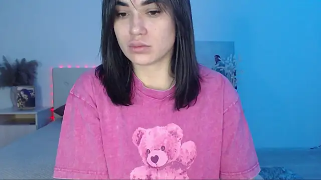 Snapshot of RoxannePure chatting on 02/20/25, 02:07 RoxannePure online show from 02/20/25, 02:07