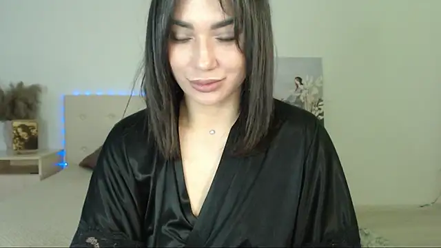 Snapshot of RoxannePure chatting on 02/25/25, 05:30 RoxannePure online show from 02/25/25, 05:30