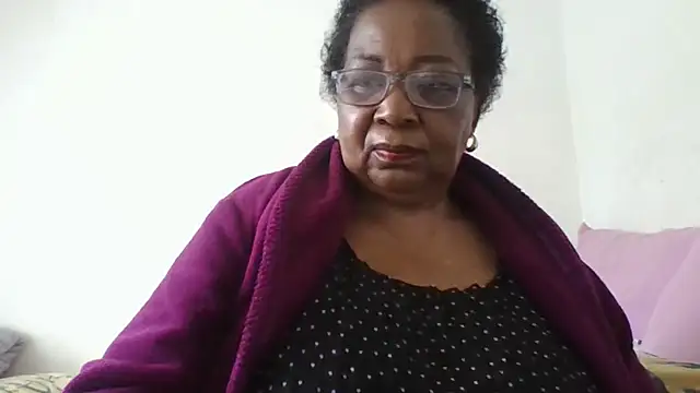 Snapshot of KinkyRicoSaisyours chatting on 05/17/26, 12:34 KinkyRicoSaisyours online show from 05/17/26, 12:34