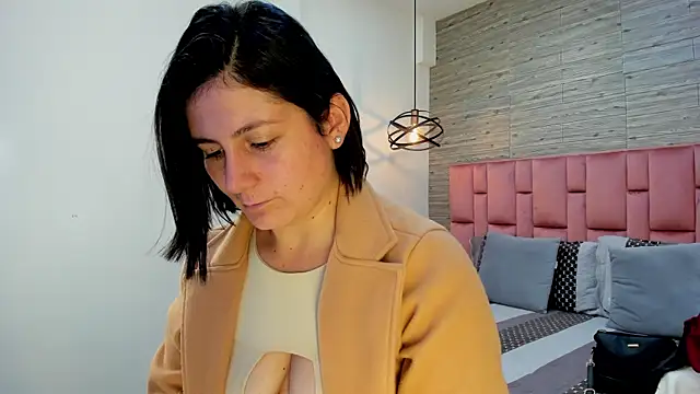 SarahDeyvis online show from 02/26/25, 02:14