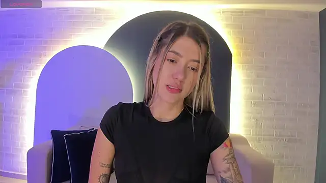 EveBensonX online show from 01/30/25, 12:16