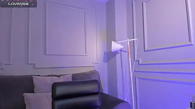 EveBensonX online show from 02/04/25, 02:43