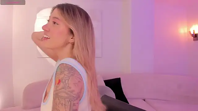 EveBensonX online show from 03/13/26, 07:20