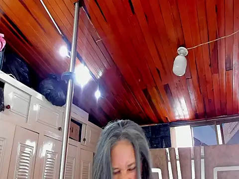 cute sassy online show from 09/28/25, 04:34