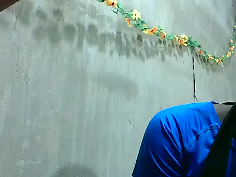 2ocmaxi online show from 11/24/25, 08:30