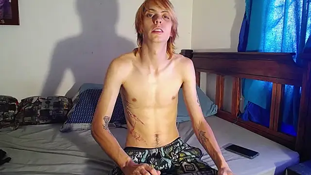 Snapshot of Twink_Temptation chatting on 05/17/26, 05:20 Twink Temptation online show from 05/17/26, 05:20
