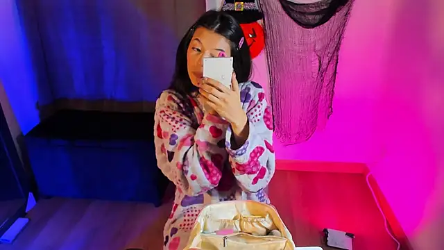 NanaRott online show from 11/01/25, 12:12