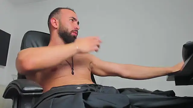 MichaelMasterss online show from 12/28/24, 09:08