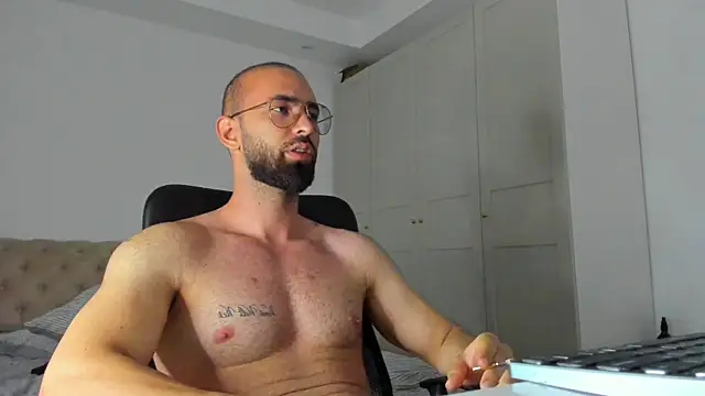 MichaelMasterss online show from 06/18/26, 09:19