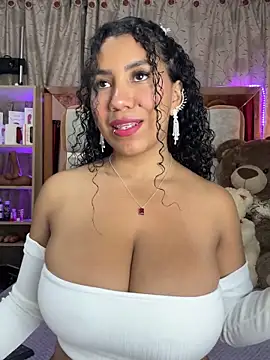 Snapshot of serena_willow chatting on 01/16/25, 05:11 serena willow online show from 01/16/25, 05:11