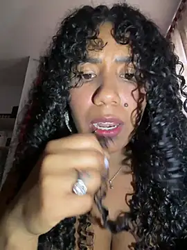 Snapshot of serena_willow chatting on 03/20/25, 03:47 serena willow online show from 03/20/25, 03:47