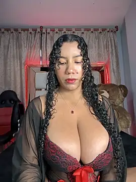 Snapshot of serena_willow chatting on 11/05/25, 10:59 serena willow online show from 11/05/25, 10:59