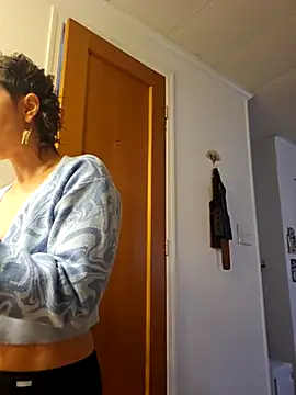 mossy kiss online show from 03/13/25, 02:23