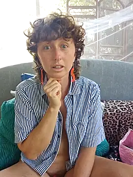 mossy kiss online show from 09/18/25, 06:43