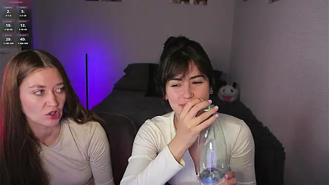 Mari   Anna online show from 10/24/25, 04:42