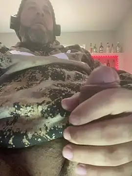 Snapshot of Cristian-Brayan chatting on 01/21/25, 04:27 Cristian-Brayan online show from 01/21/25, 04:27