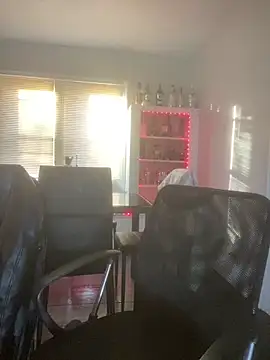 Snapshot of Cristian-Brayan chatting on 01/30/25, 01:42 Cristian-Brayan online show from 01/30/25, 01:42