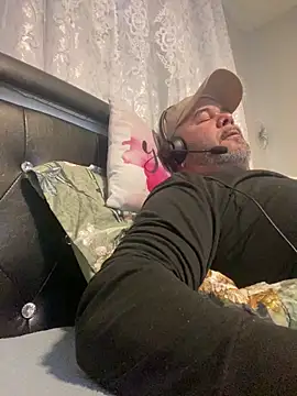 Cristian-Brayan online show from 02/10/26, 06:12