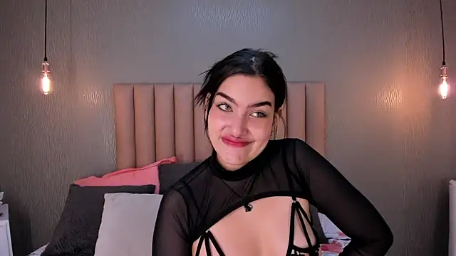 Alexa Thaylor  online show from 01/28/25, 02:10