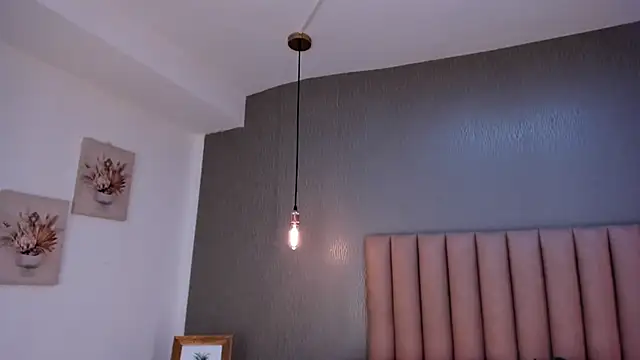 Alexa Thaylor  online show from 01/31/25, 09:05