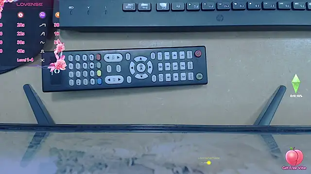 Valentina lara01 online show from 11/25/25, 12:21