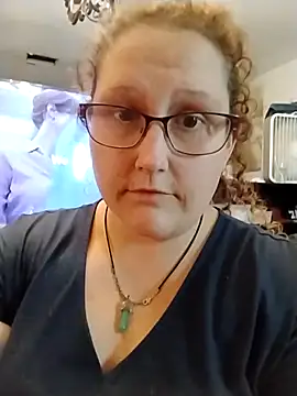 Snapshot of MissMagicMushroom chatting on 02/23/25, 07:55 MissMagicMushroom online show from 02/23/25, 07:55