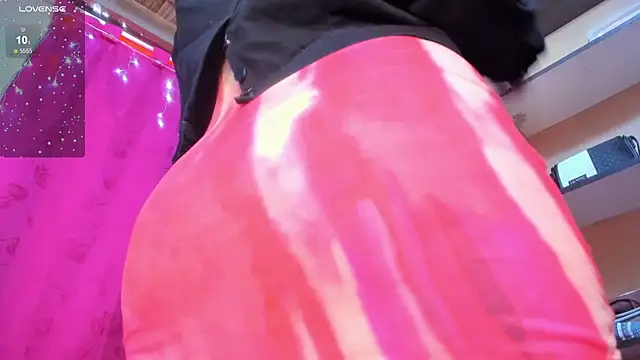 Snapshot of iriss_25 chatting on 01/24/25, 06:25 iriss 25 online show from 01/24/25, 06:25