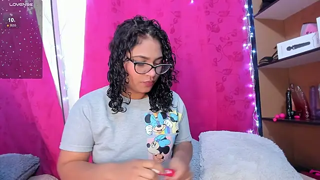 Snapshot of iriss_25 chatting on 02/03/25, 12:03 iriss 25 online show from 02/03/25, 12:03