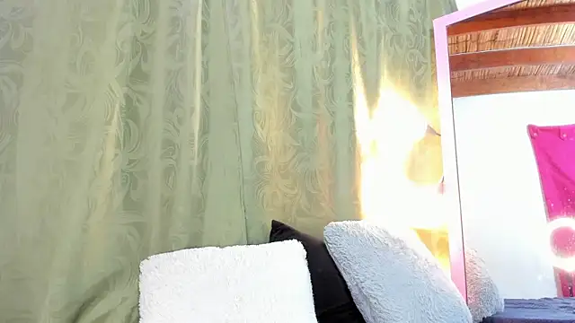 Snapshot of iriss_25 chatting on 03/03/25, 02:15 iriss 25 online show from 03/03/25, 02:15