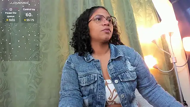 Snapshot of iriss_25 chatting on 03/09/25, 12:20 iriss 25 online show from 03/09/25, 12:20