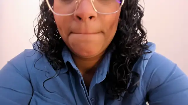 Snapshot of iriss_25 chatting on 03/13/25, 01:07 iriss 25 online show from 03/13/25, 01:07