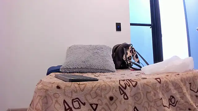 Snapshot of iriss_25 chatting on 03/20/25, 12:32 iriss 25 online show from 03/20/25, 12:32