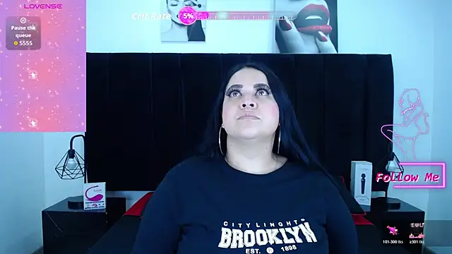 Snapshot of valentina_fox01 chatting on 02/24/26, 03:04 valentina fox01 online show from 02/24/26, 03:04