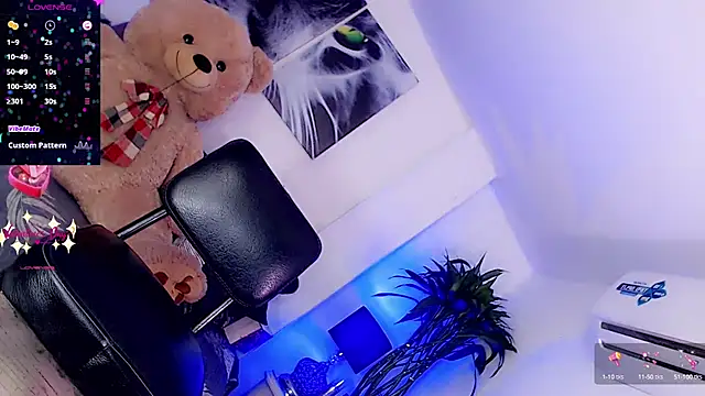 Sophiesweet5 online show from 02/16/25, 11:27