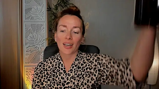 RebeccaMartinez online show from 06/30/26, 10:05