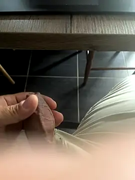 mattexhibe online show from 09/08/25, 05:01