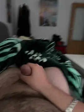 Chicocaliente24 online show from 04/24/26, 05:37