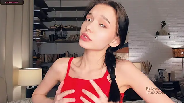 Snapshot of Riskyproject chatting on 02/17/25, 09:46 Riskyproject online show from 02/17/25, 09:46